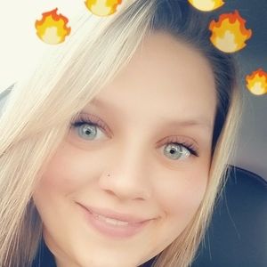 Meet your Posher, Destinee